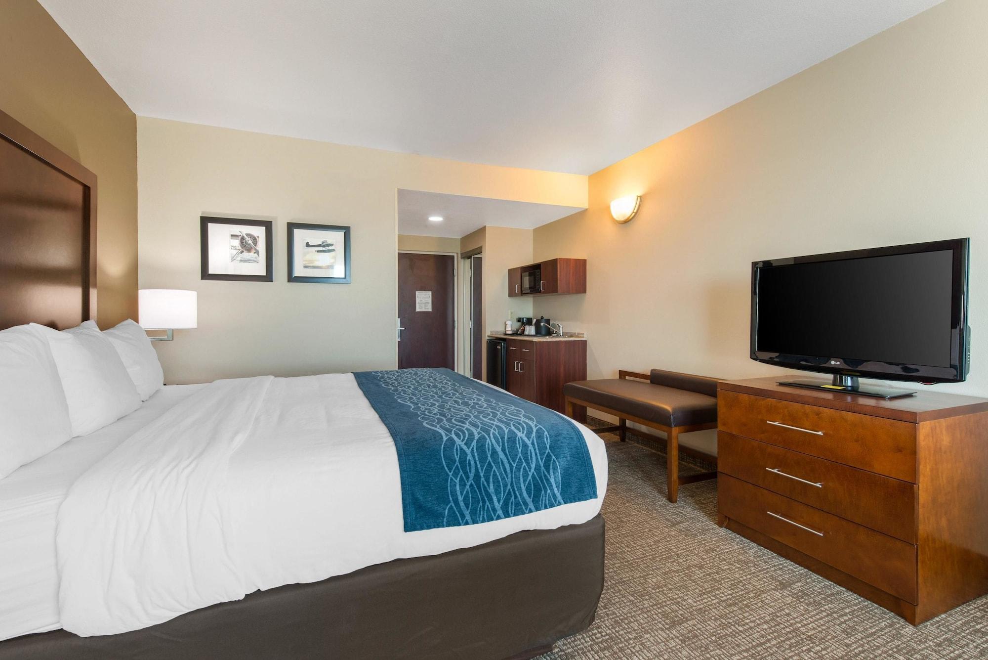 Comfort & North Tavares