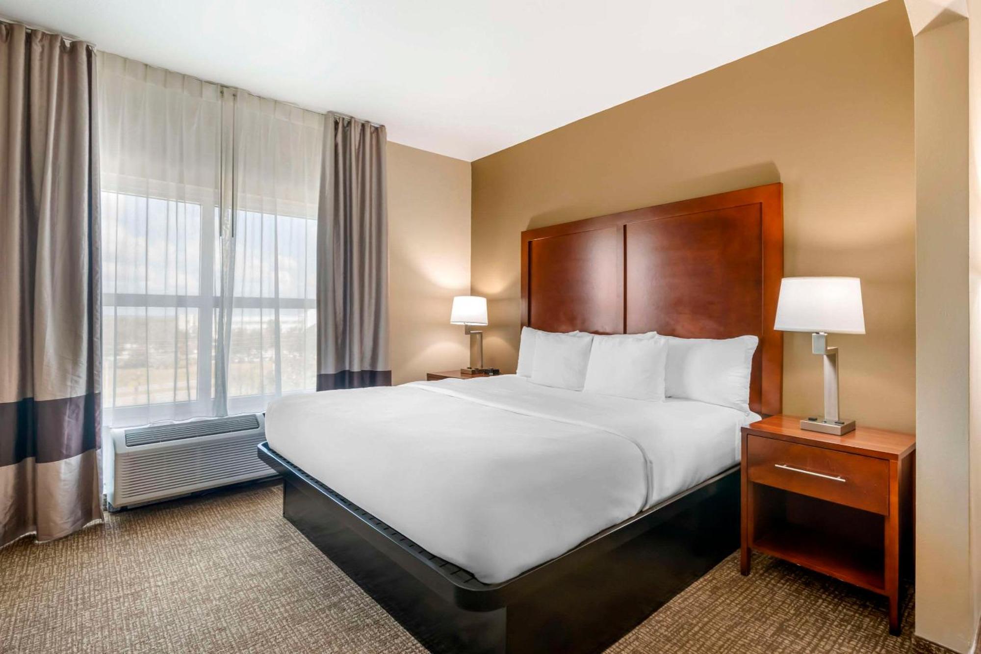 Hotel Comfort & North